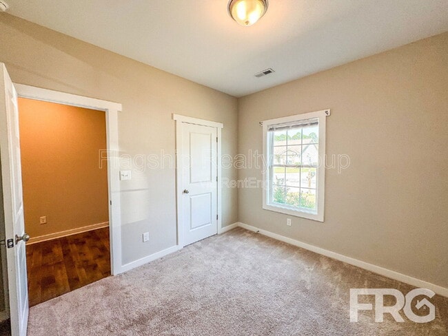 Building Photo - 1503 S Taylor St