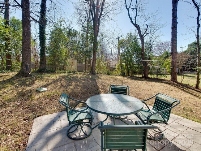 Building Photo - 4917 White Oak Rd