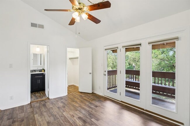 Building Photo - 101 Blue Ridge Trl #C C