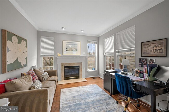 Building Photo - 5076 Grimm Dr