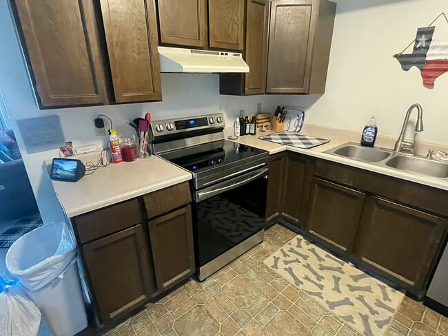 Building Photo - 2306 55th St