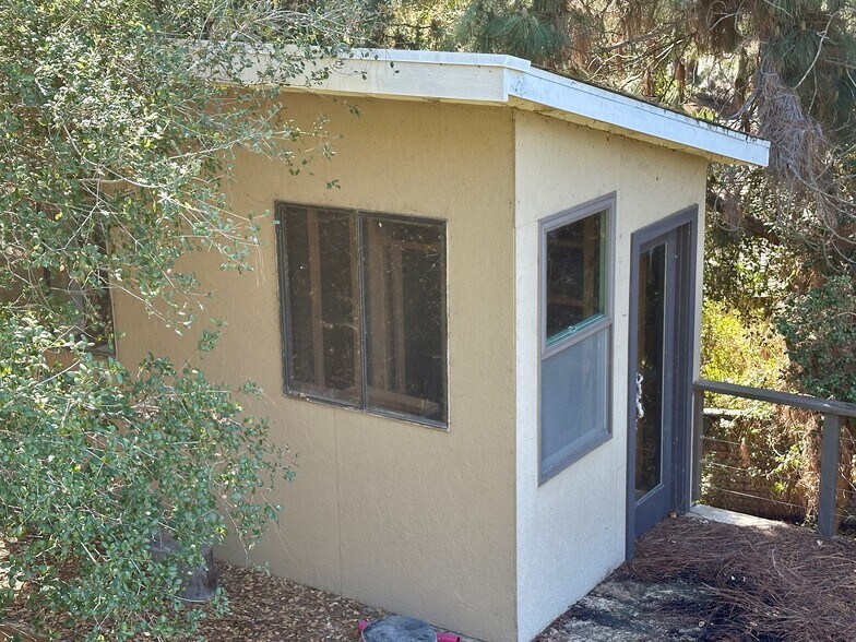 Storage/workshop/shed - 31324 Club Vista Ln