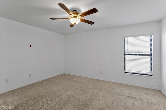 Building Photo - 185 Yager Cir