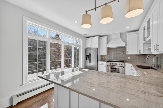 Building Photo - 165 Piermont Ave