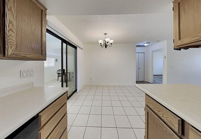 Building Photo - 2 bedroom Main house Attached Casita