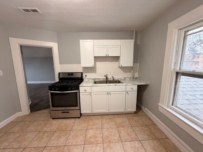 Building Photo - 1414 61st St