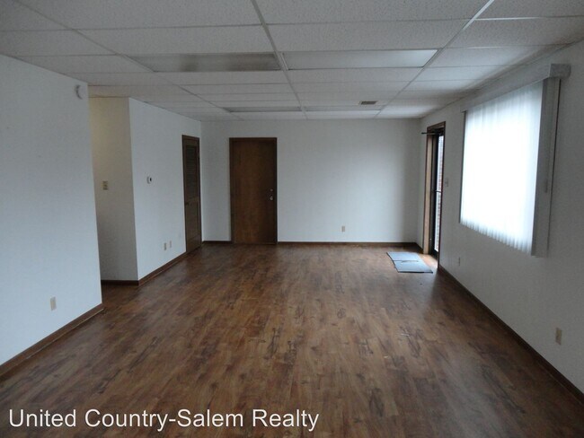 Building Photo - 201-203 N Main St