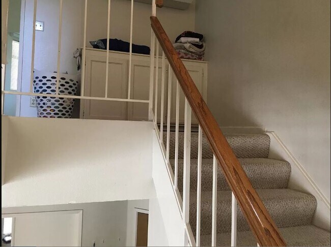 Building Photo - 6481 Buena Vista Dr