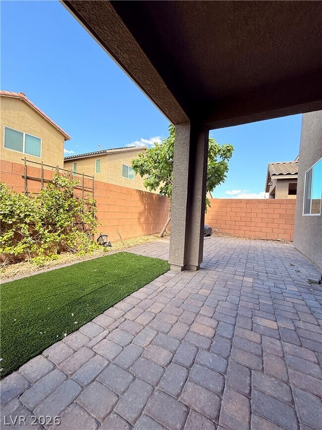 Building Photo - 7764 Gallego Plains Dr