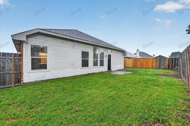 Building Photo - 342 Leisure Ln