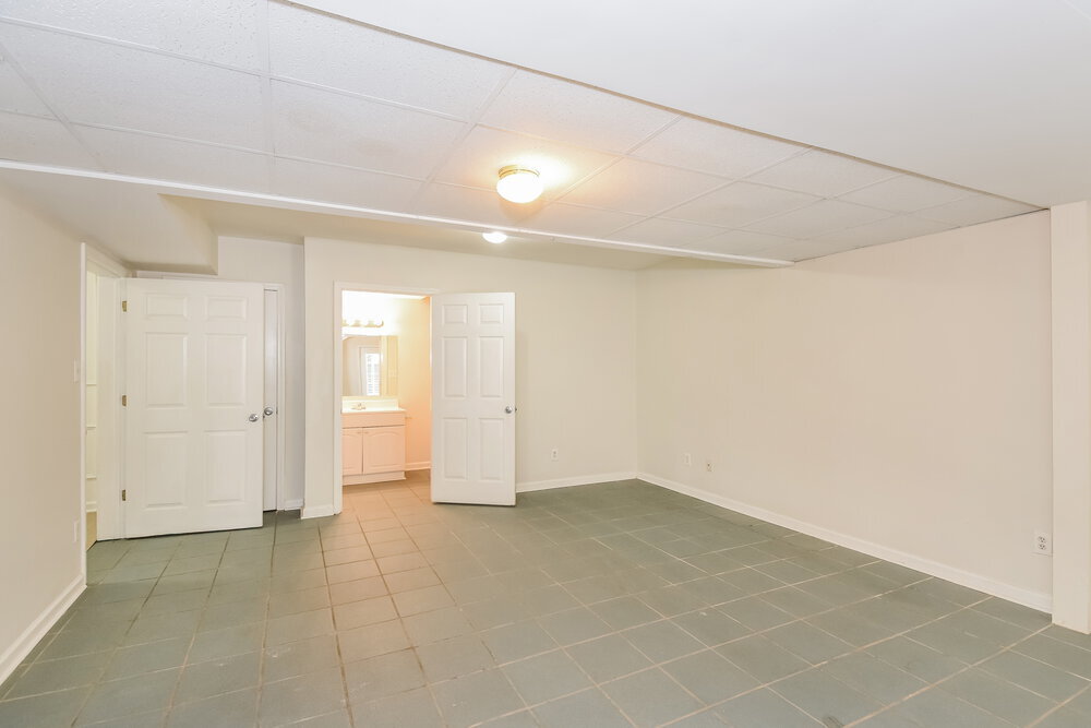 Building Photo - 4118 Huntcliff Dr