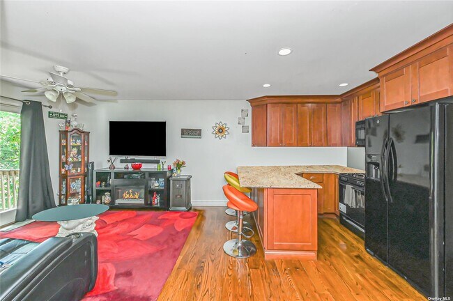 Building Photo - 316 Kimberly Pl