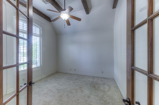 Building Photo - 11841 S Pittsburg Ave