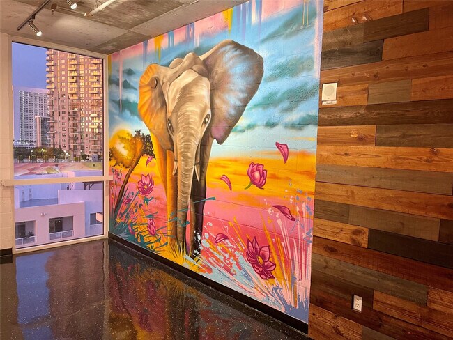 Building Photo - 444 N E St