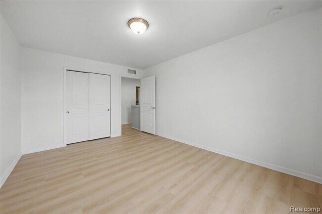 Building Photo - 49184 Gracechurch Rd
