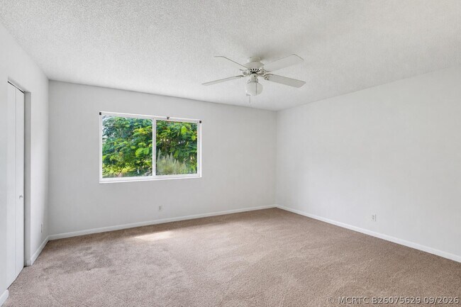 Building Photo - 9767 Kamena Cir