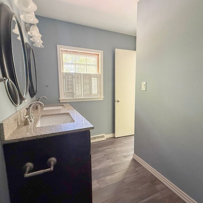 Building Photo - Updated 3-Bedroom with Bonus Room, Deck & Screened-In Porch