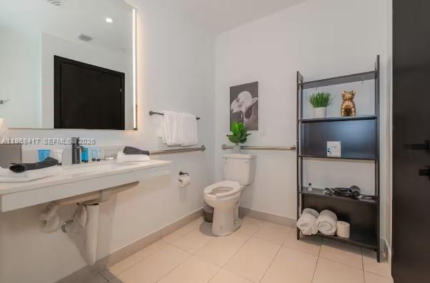 Building Photo - 398 NE 5th St