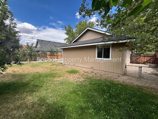 Building Photo - 1650 Walker Dr