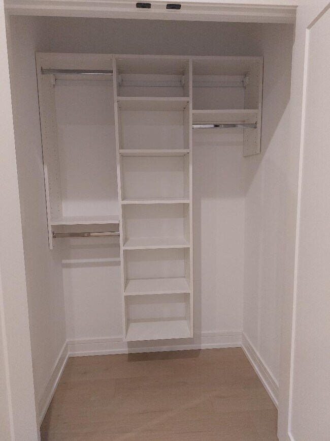 Building Photo - 4625 S Michigan Ave