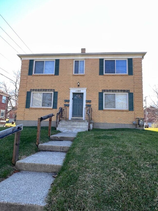 Primary Photo - 1580 Glenbeck Ave
