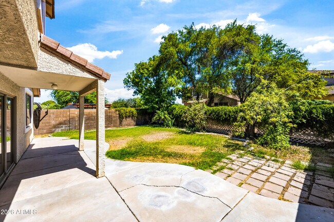 Building Photo - 1571 E Orchid Ct