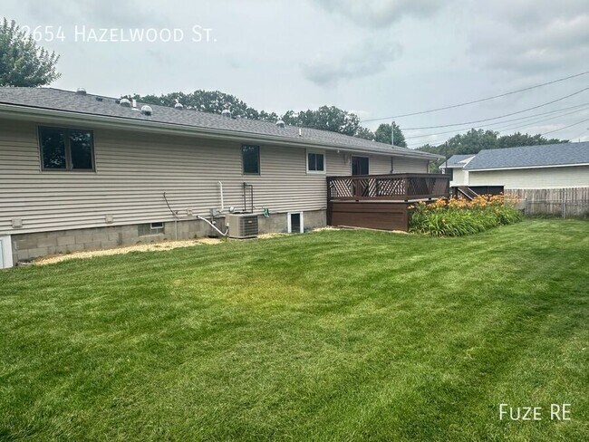 Building Photo - 2654 Hazelwood St