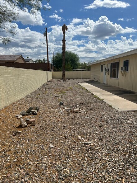 Backyard - 1971 Cliffrose Dr