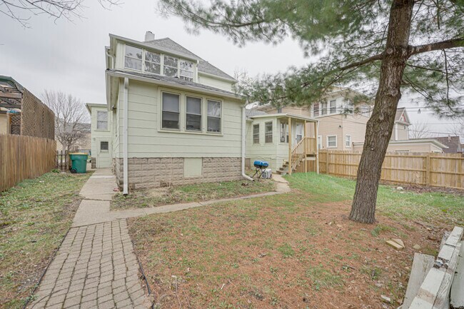 Building Photo - 706 McDonough St