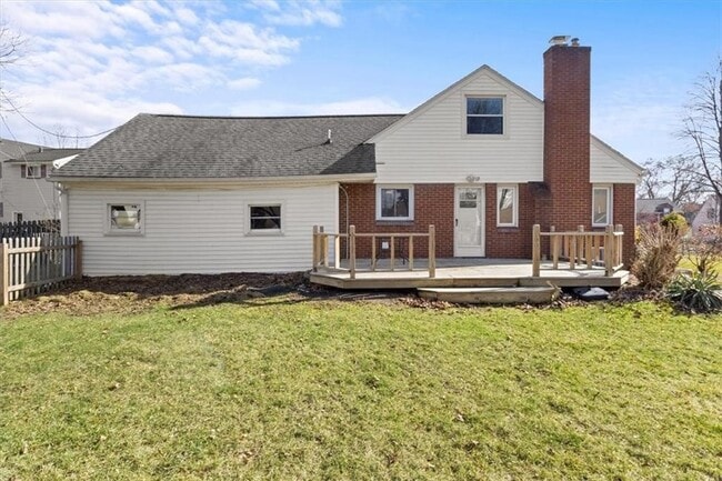 Building Photo - 45 Marsden Rd