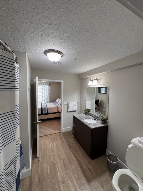 Building Photo - 680 6th Ave NE