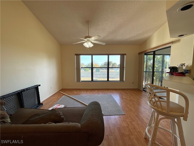Building Photo - 13411 Gateway Dr