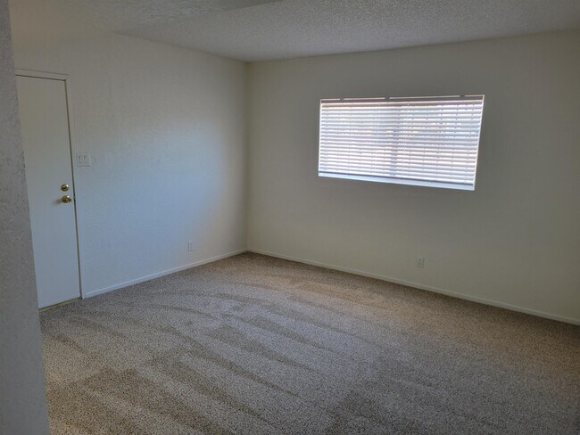 Building Photo - 62 E Atlantic Ave