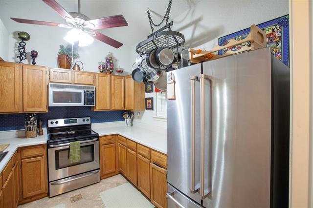 Building Photo - 2902 Post Oak Dr