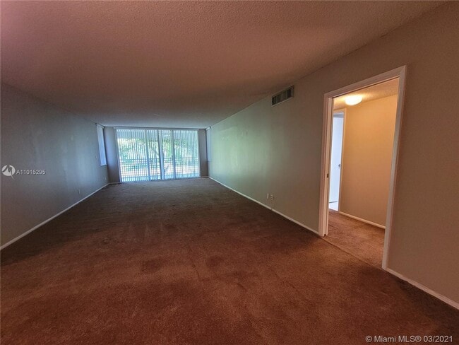 Building Photo - 4261 W Palm Aire Dr
