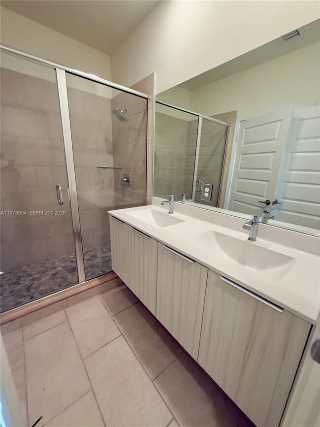 Building Photo - 4761 NW 84th Ave