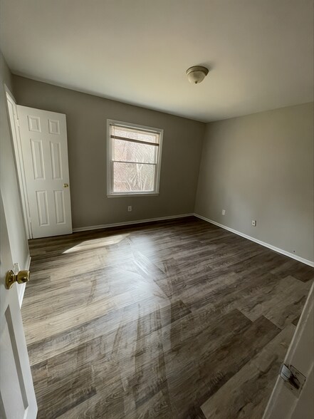 Building Photo - 5133 Butterfield Dr