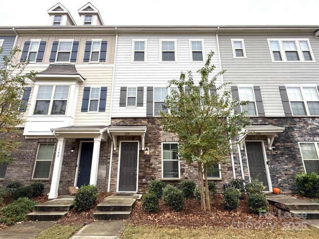 Primary Photo - 1138 Doveridge St