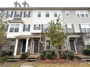 Building Photo - 1138 Doveridge St