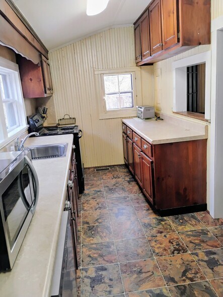 Building Photo - 5435 Indian Ridge Rd