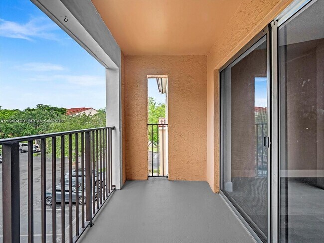 Building Photo - 2071 Renaissance Blvd