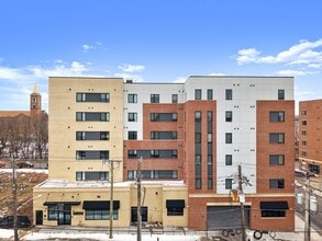 Building Photo - 276 Reock St