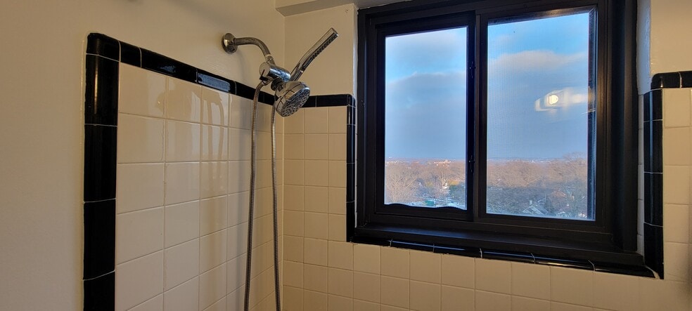 Building Photo - 3601 Wisconsin Ave NW