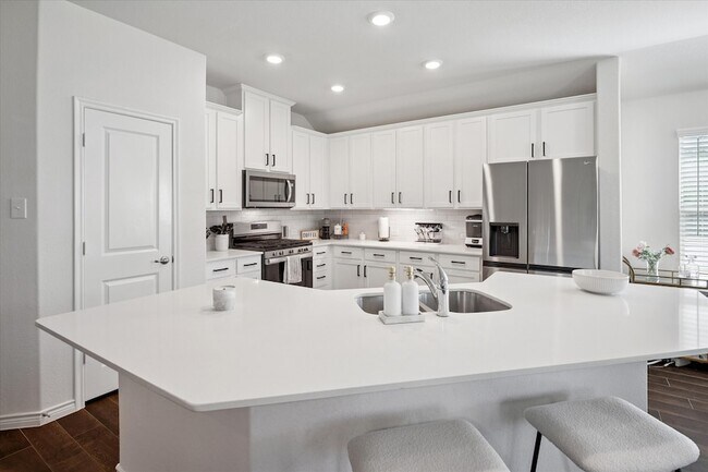 Building Photo - 11240 Ponderosa Trl