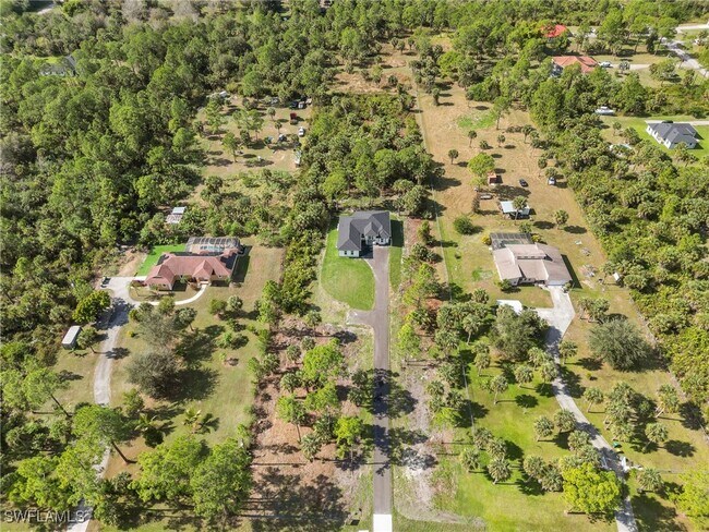 Building Photo - 1081 Desoto Blvd S