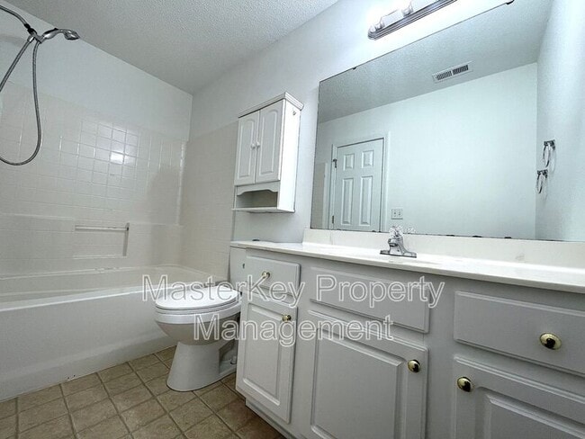 Building Photo - 5612 Sorrell Crossing Dr