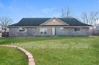 Building Photo - 105 W Timberlane Ct