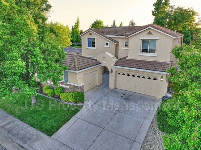 Building Photo - 2040 San Esteban Cir