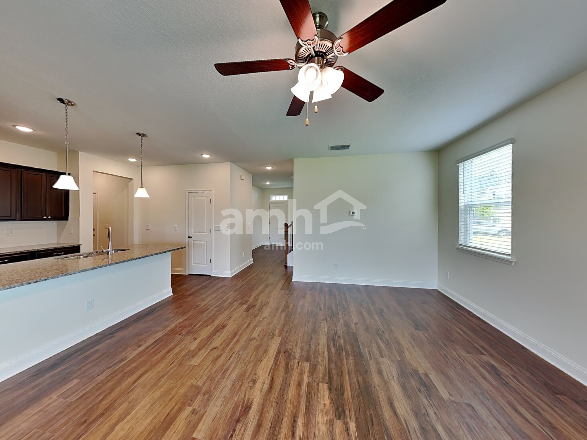 Building Photo - 352 Banyan Frst Dr
