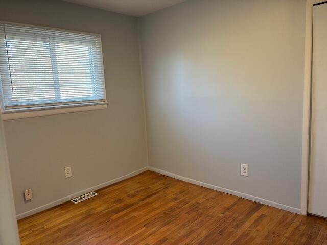 Building Photo - 3300 Fernwood Ave